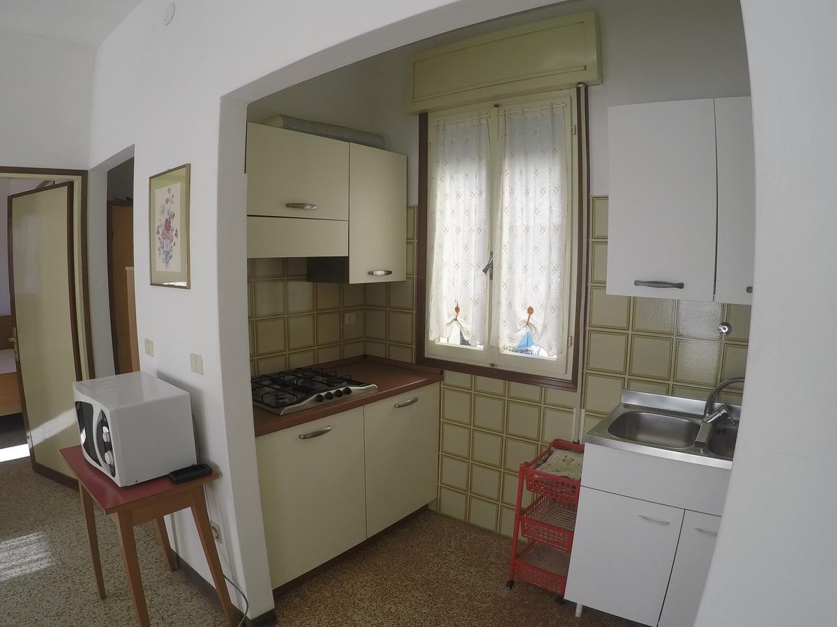 Апартаменти Casa Francesca - Agenzia Cocal Каорле Екстер'єр фото
